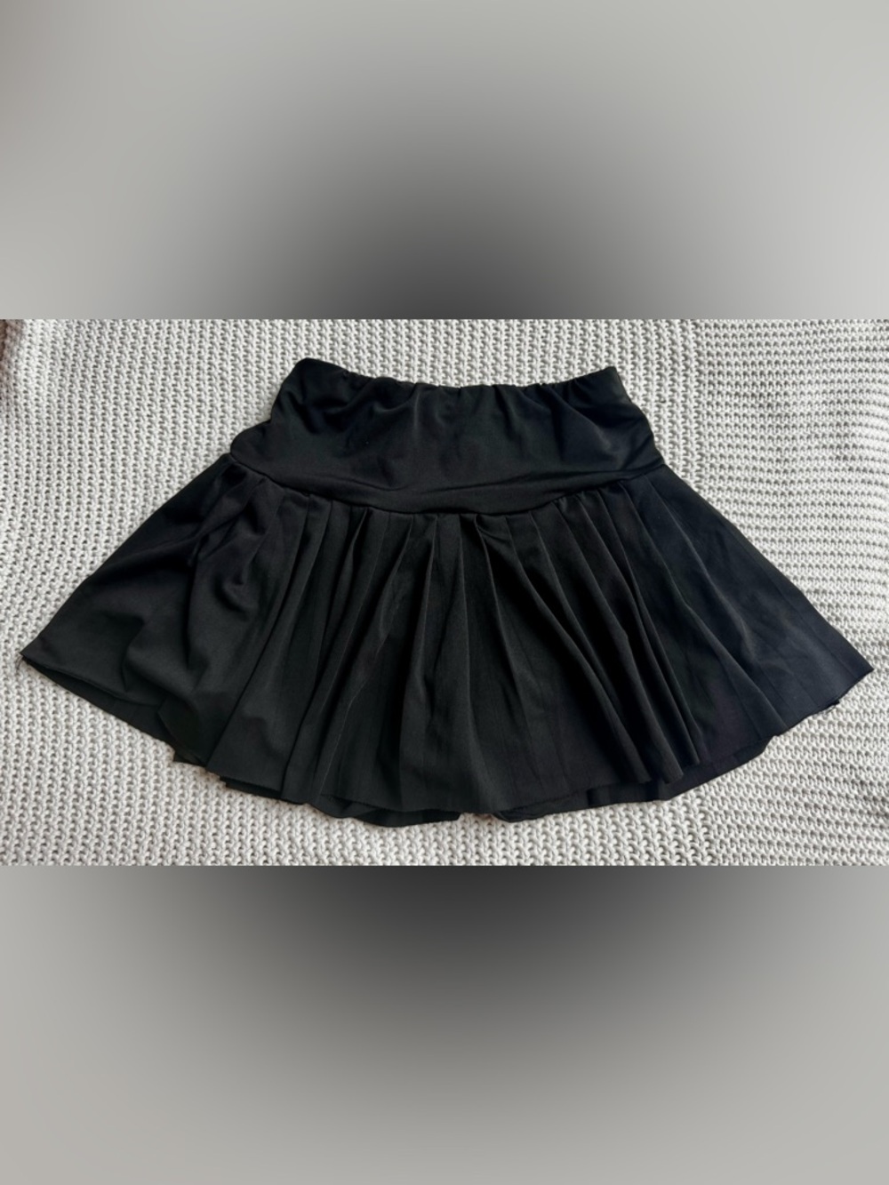 SHEIN Black Circle Skater Skirt - Pleated Flare